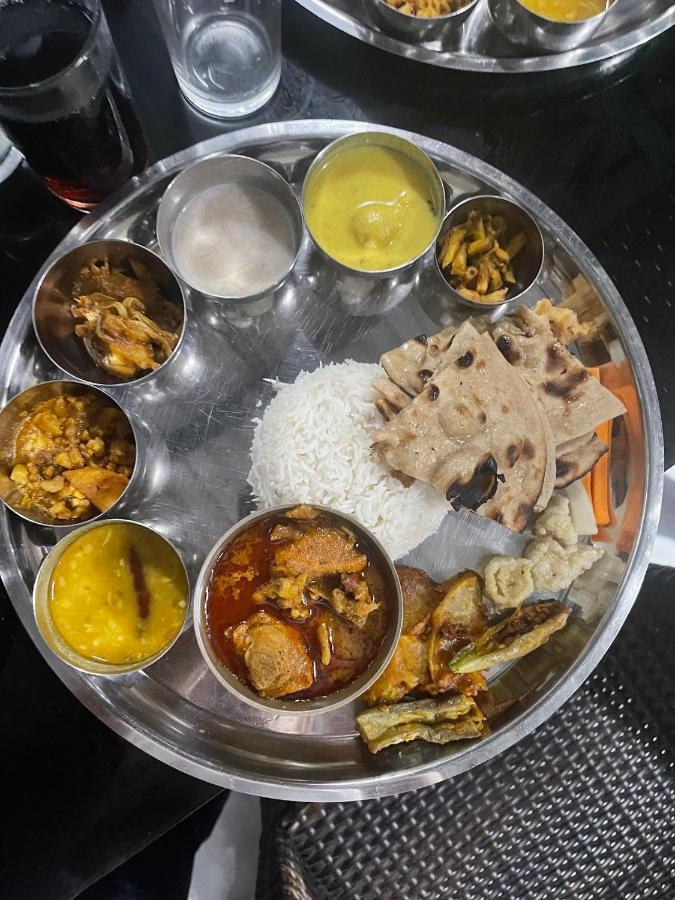 Готель Mithila Thali By Chef Santosh Shah Джанакпур Екстер'єр фото